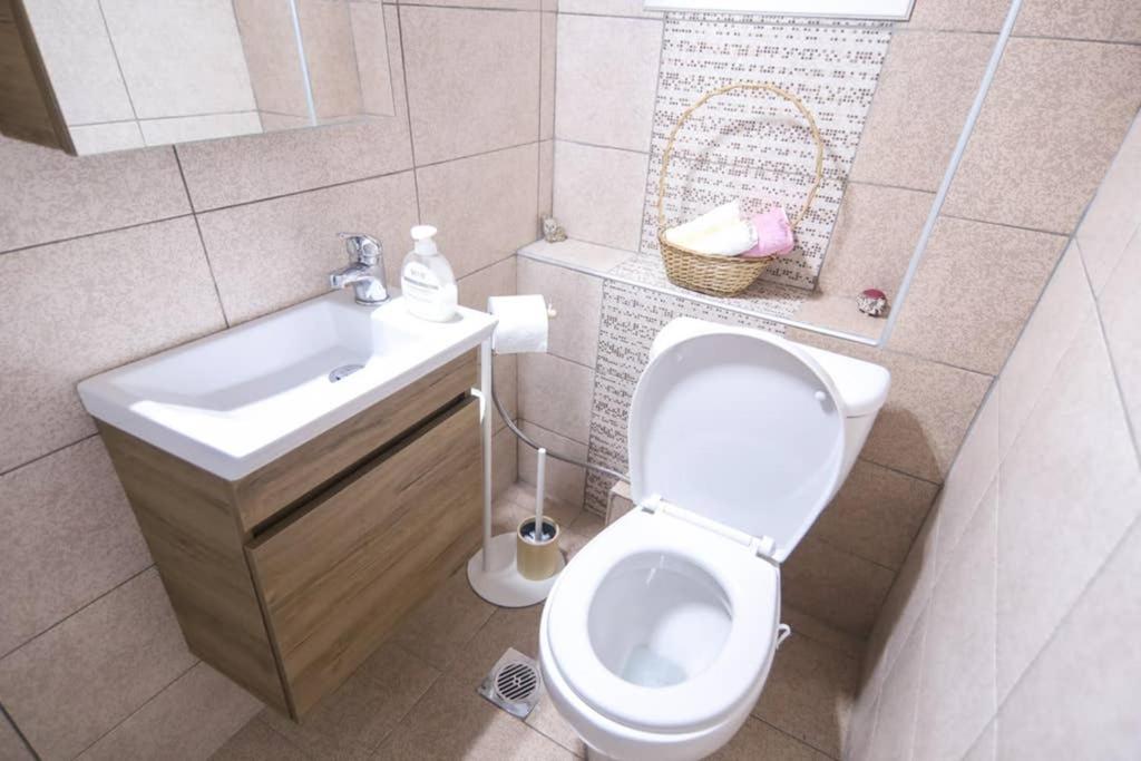 Quiet, Fully Refurbished Apartment In Θεσσαλονίκη Εξωτερικό φωτογραφία